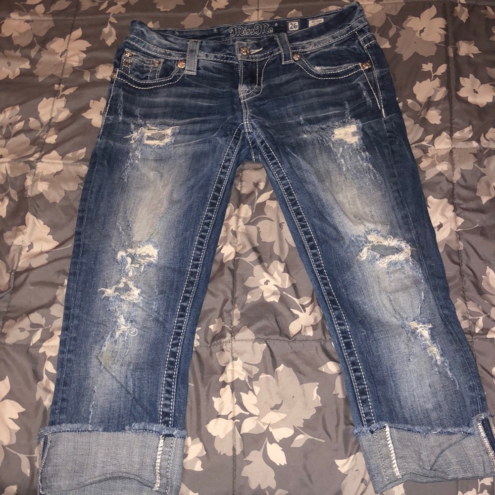 Women’s miss me capris
